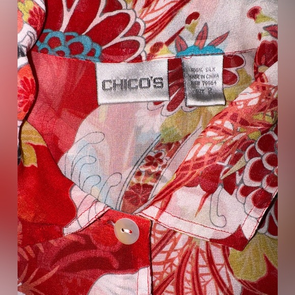 CHICO’S Silk Red Floral Blouse size M - Picture 11 of 12